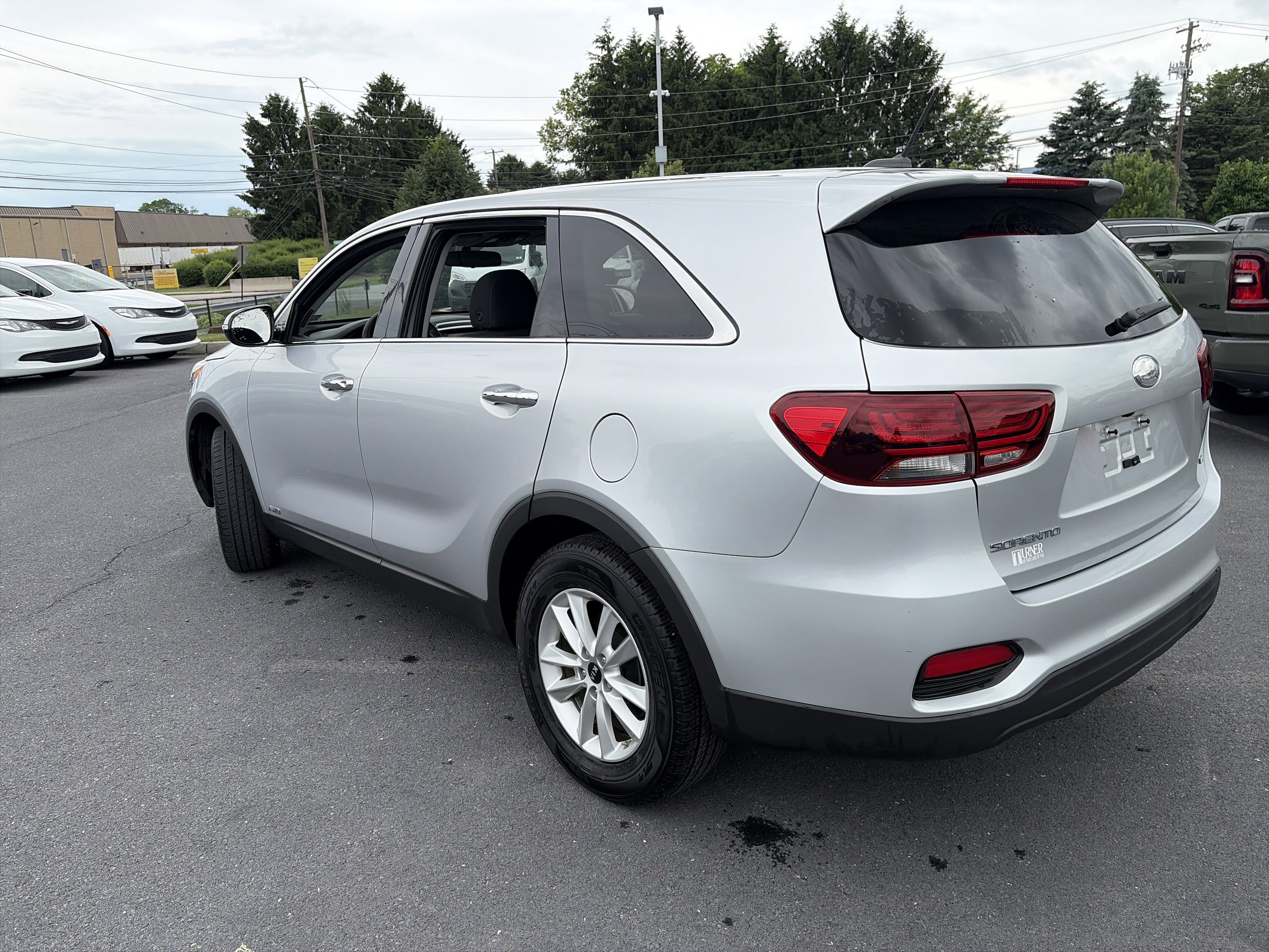 Used 2019 Kia Sorento AWD V6 image 6