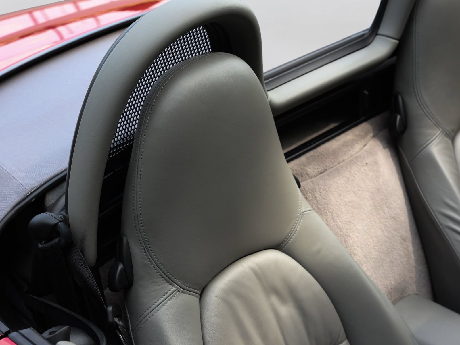 Used 2001 Porsche Boxster S RWD image 20