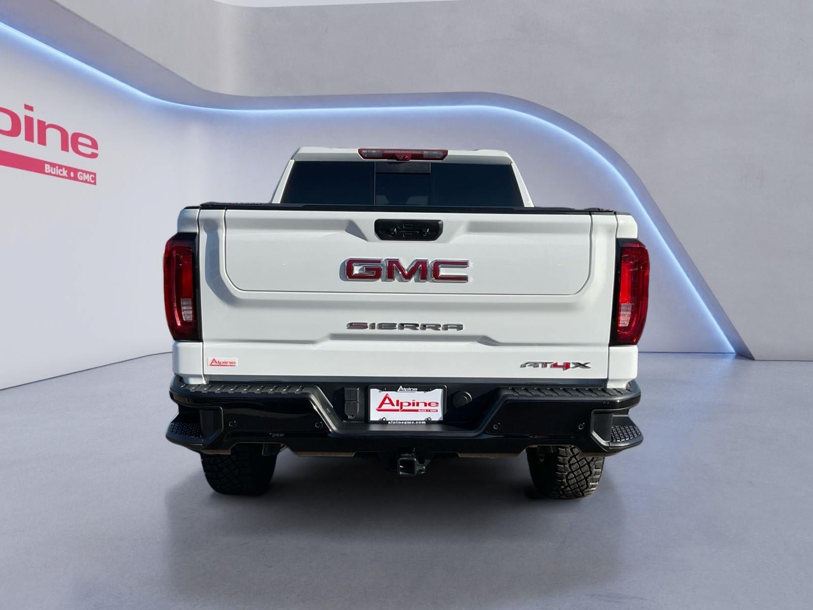Used 2025 GMC Sierra 1500 AT4X AWD/4WD image 4