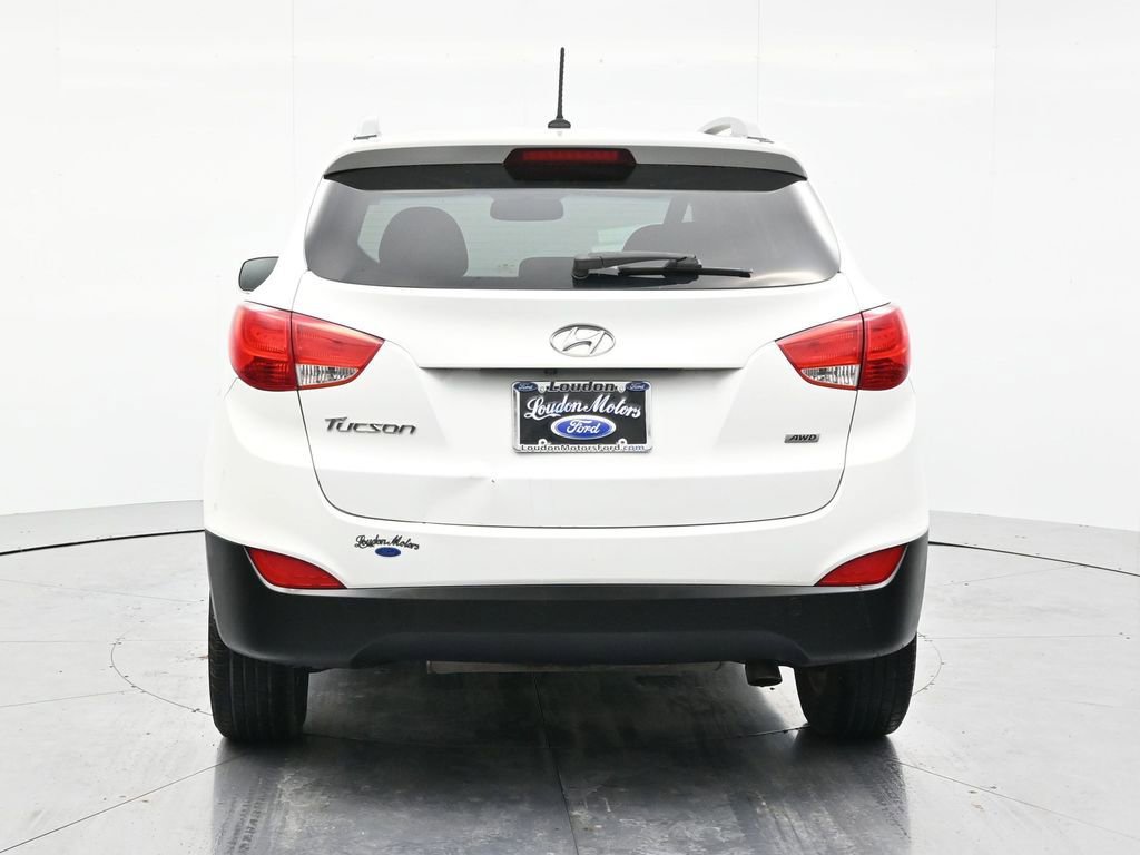 Used 2015 Hyundai Tucson SE AWD/4WD image 6