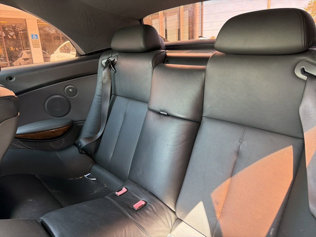 Used 2004 BMW 645Ci Convertible RWD image 11