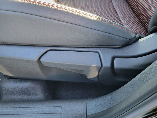 New 2026 Nissan Kicks SR image 17