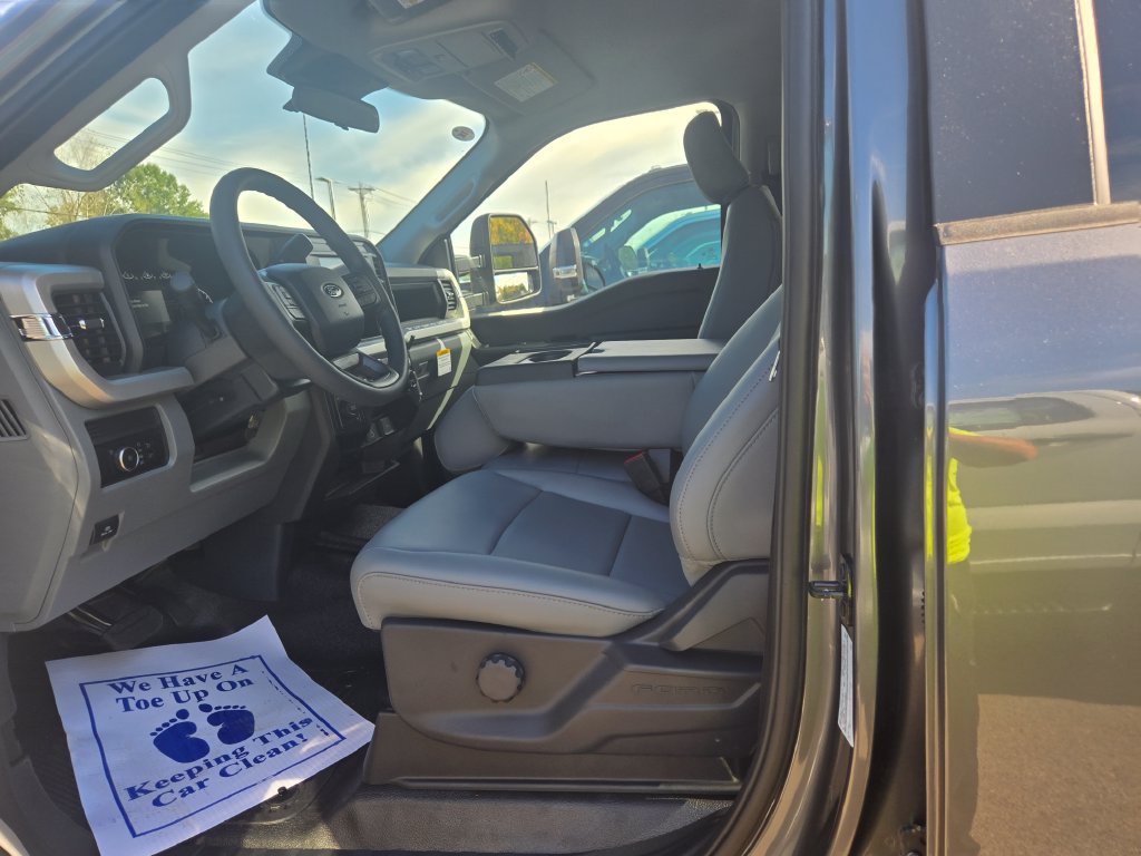 New 2027 Ford F450 XL AWD/4WD image 6