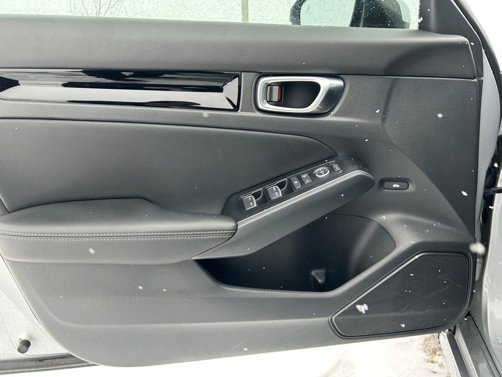 Used 2023 Honda Civic Touring image 11