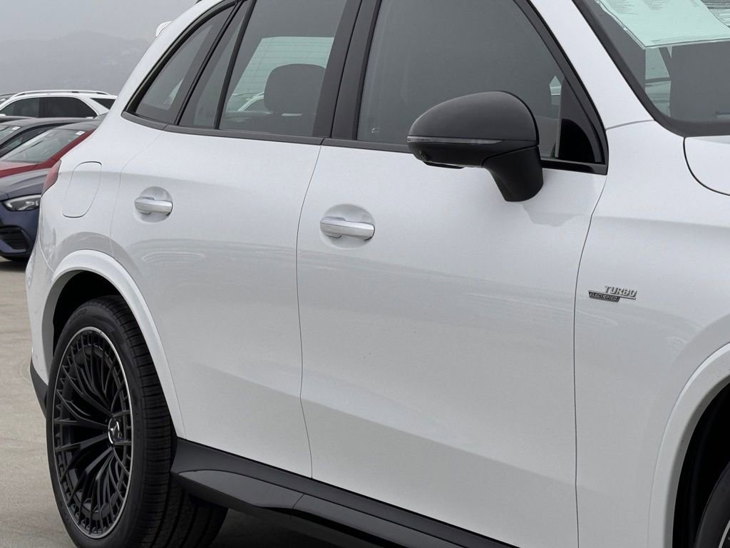Used 2024 Mercedes-Benz GLC 43 AMG 4MATIC image 5