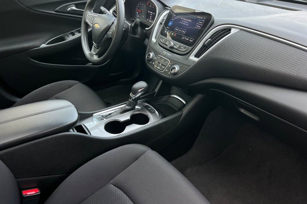 Used 2023 Chevrolet Malibu LT FWD image 15