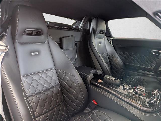Used 2015 Mercedes-Benz SLS AMG GT Final Edition image 16