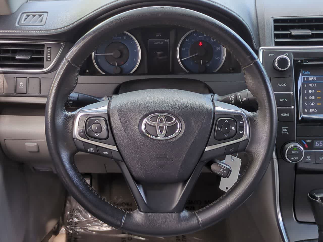 Used 2017 Toyota Camry XLE FWD image 22