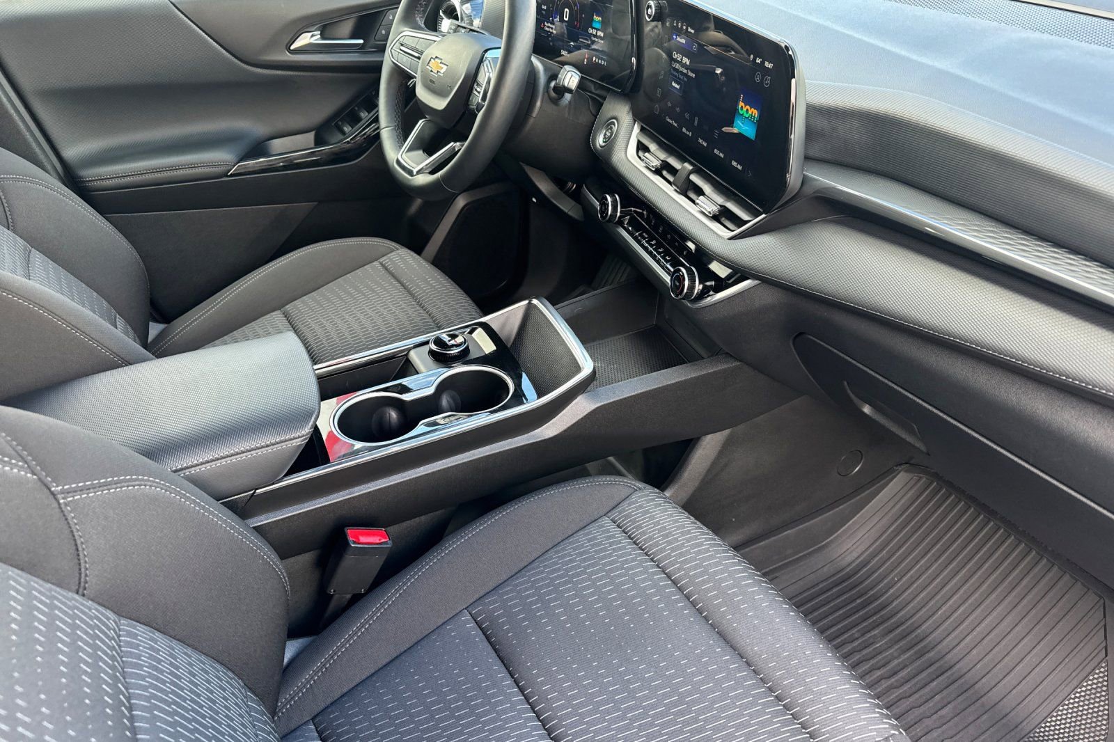 Used 2026 Chevrolet Equinox LT w/ LPO, Floor Liner Package image 19