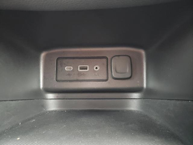 Used 2023 Chevrolet Equinox LT image 31