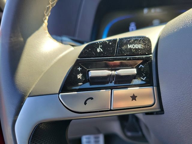 Used 2025 Hyundai Elantra Sport image 22