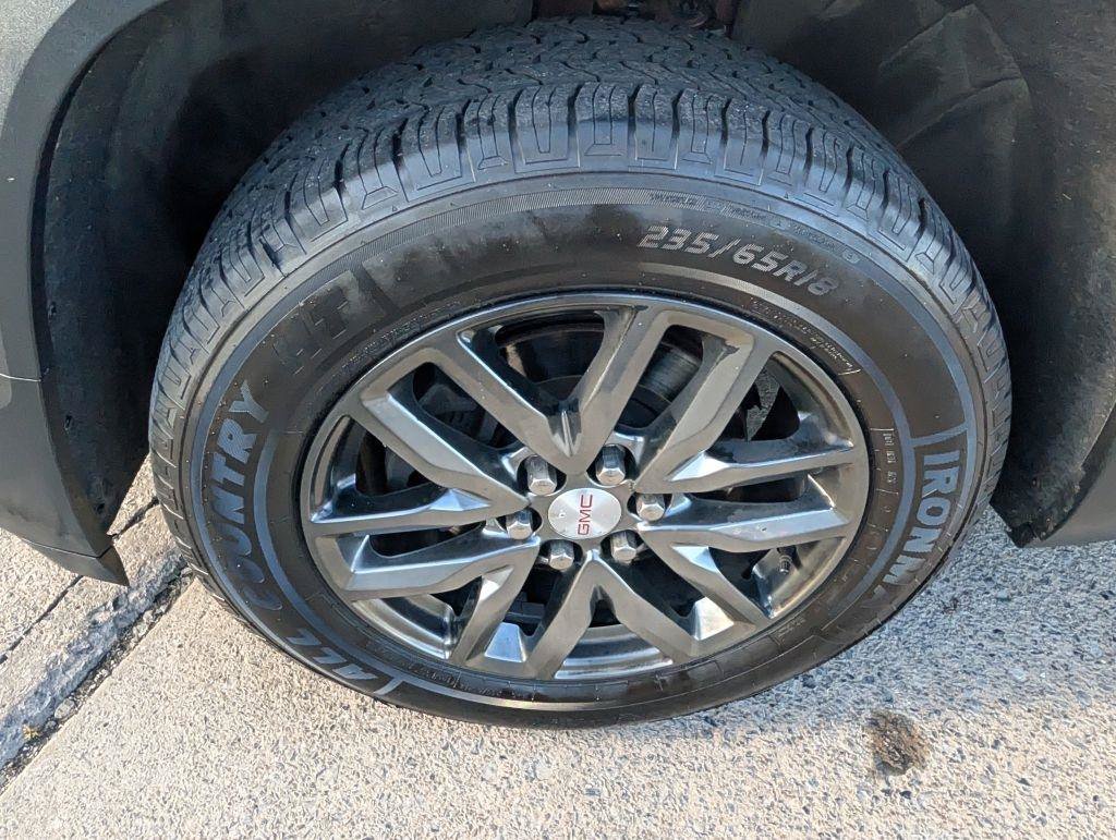 Used 2017 GMC Acadia SLT AWD/4WD image 14