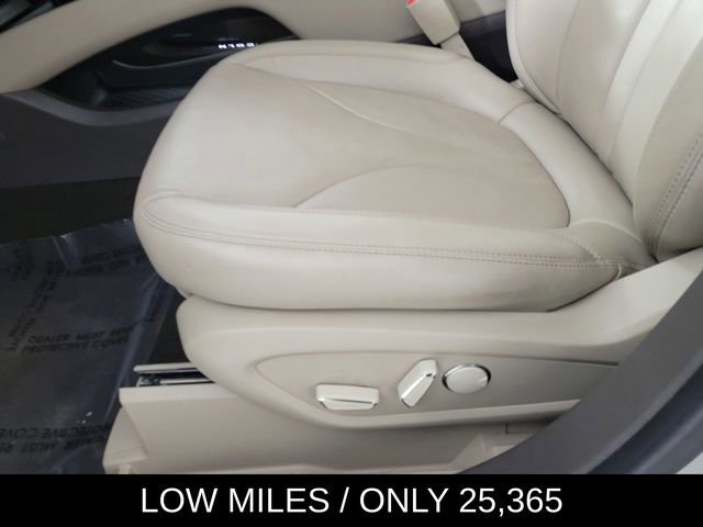 Used 2022 Lincoln Nautilus Reserve AWD/4WD image 14