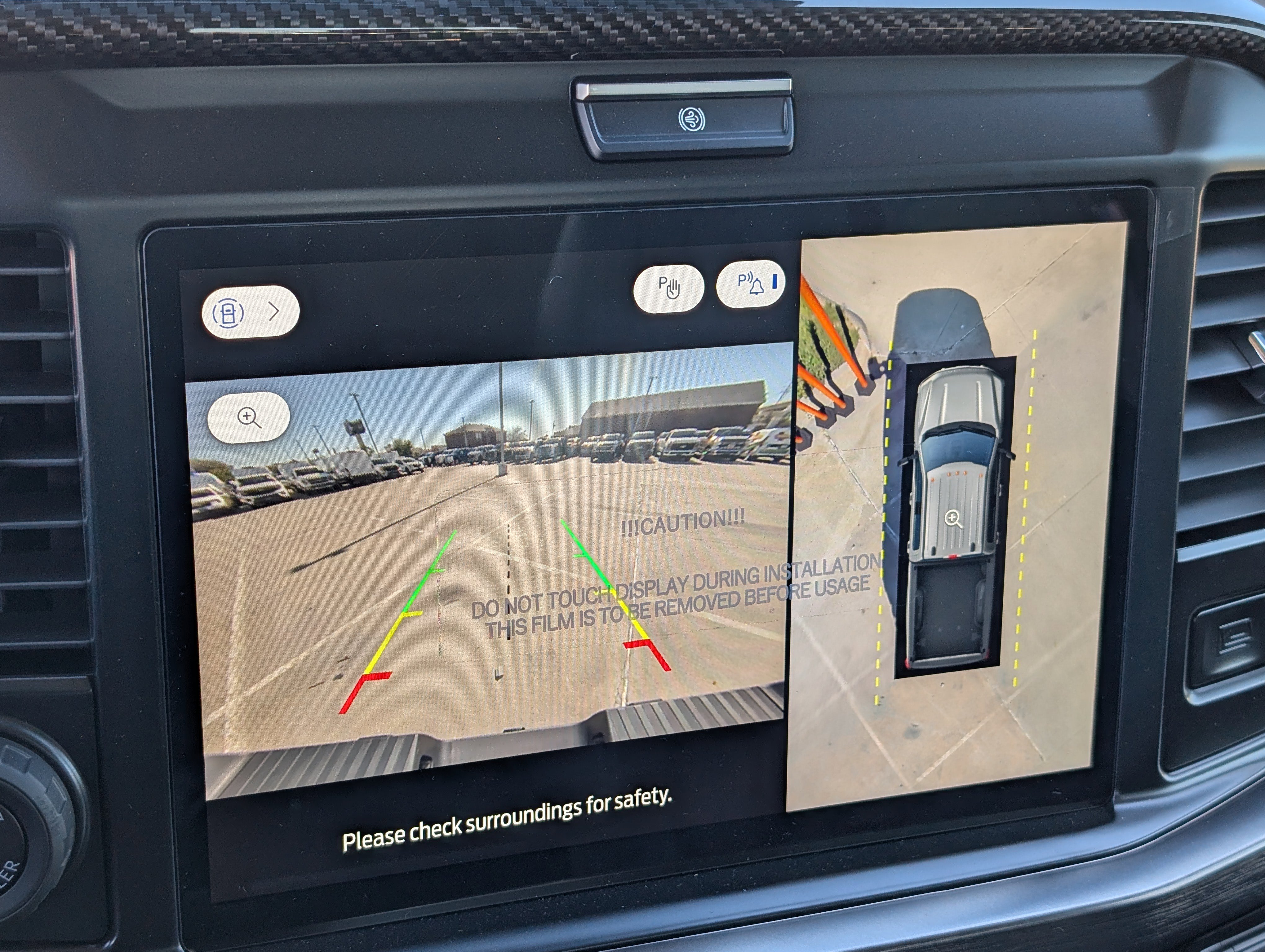 New 2026 Ford F250 Lariat w/ Black Appearance Package image 17