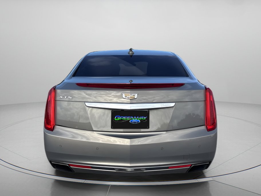 Used 2017 Cadillac XTS Luxury image 4