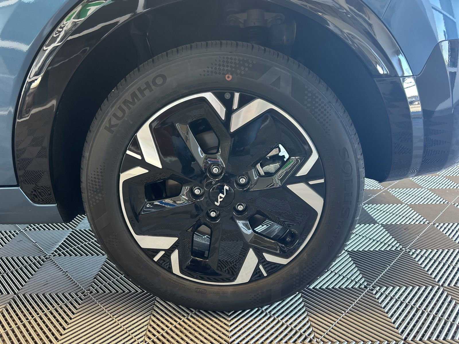 New 2025 Kia Niro Wind w/ Wind Preserve Package image 7