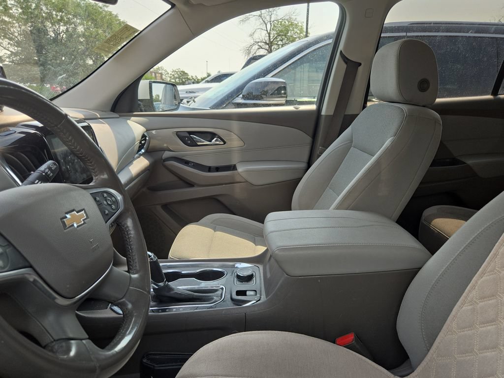 Used 2020 Chevrolet Traverse LT AWD/4WD image 5