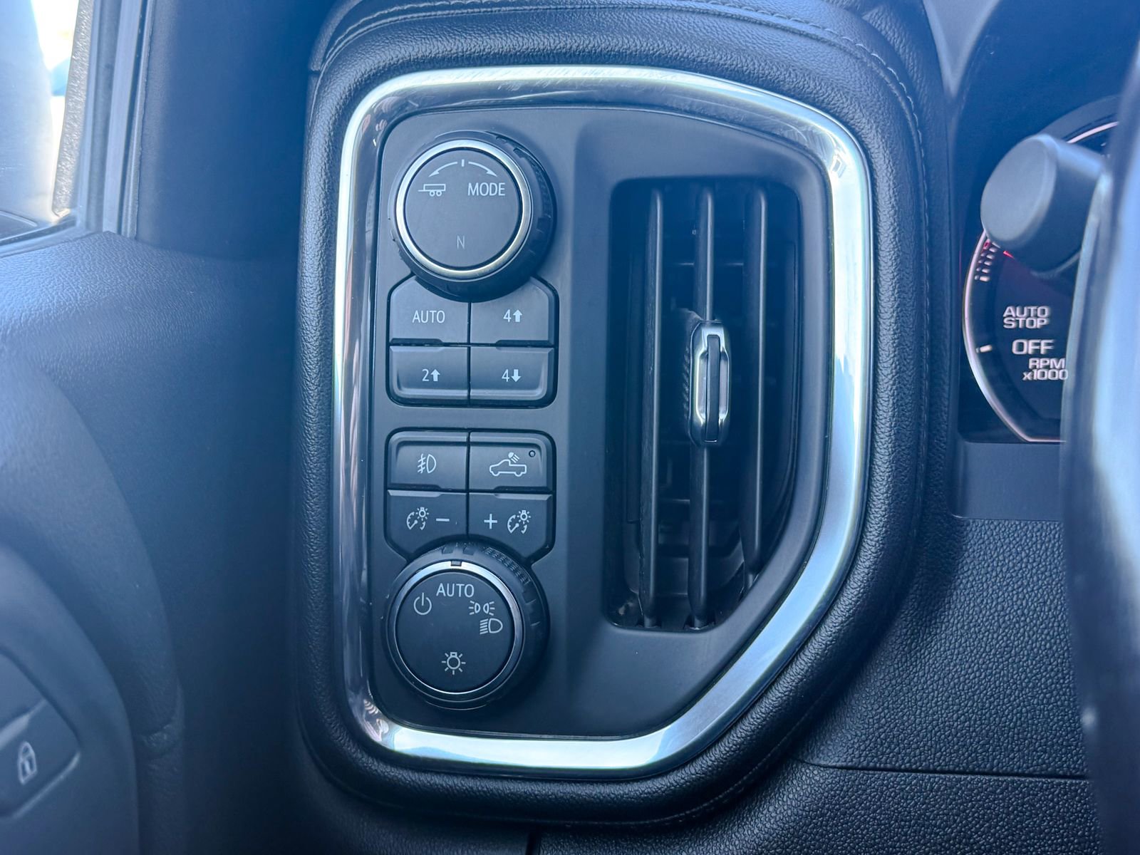 Certified 2021 Chevrolet Silverado 1500 RST w/ All Star Edition Plus image 38