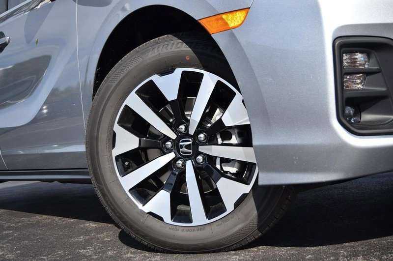 New 2026 Honda Odyssey EX-L image 3