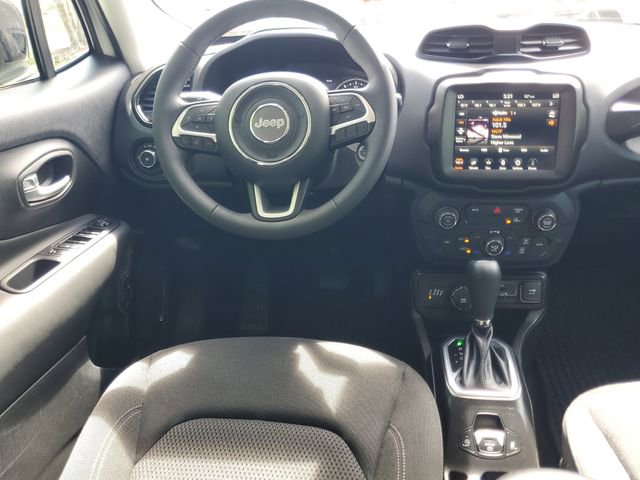 Used 2023 Jeep Renegade Altitude AWD/4WD image 16