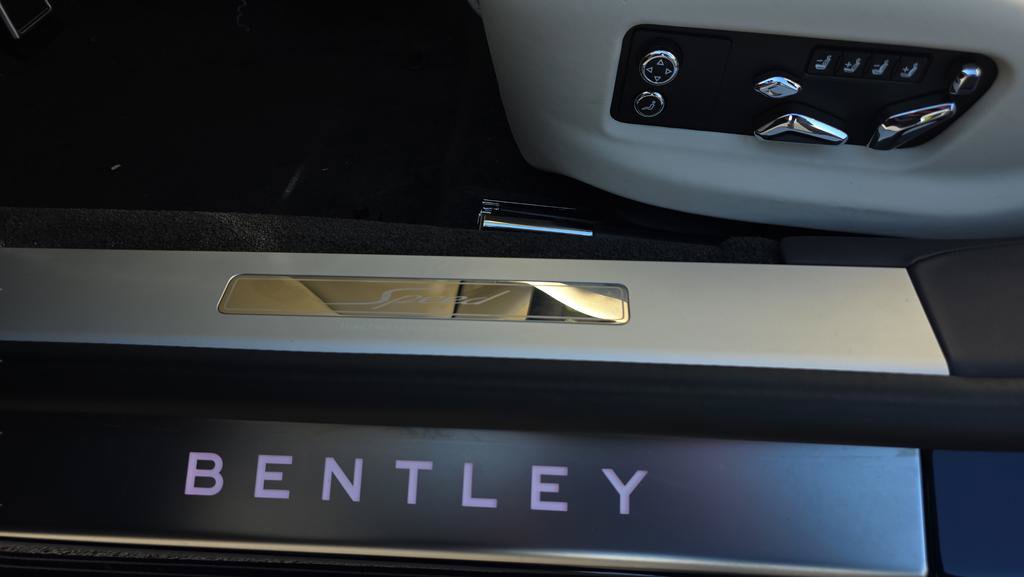 New 2025 Bentley Flying Spur Plug-In Hybrid AWD/4WD image 20