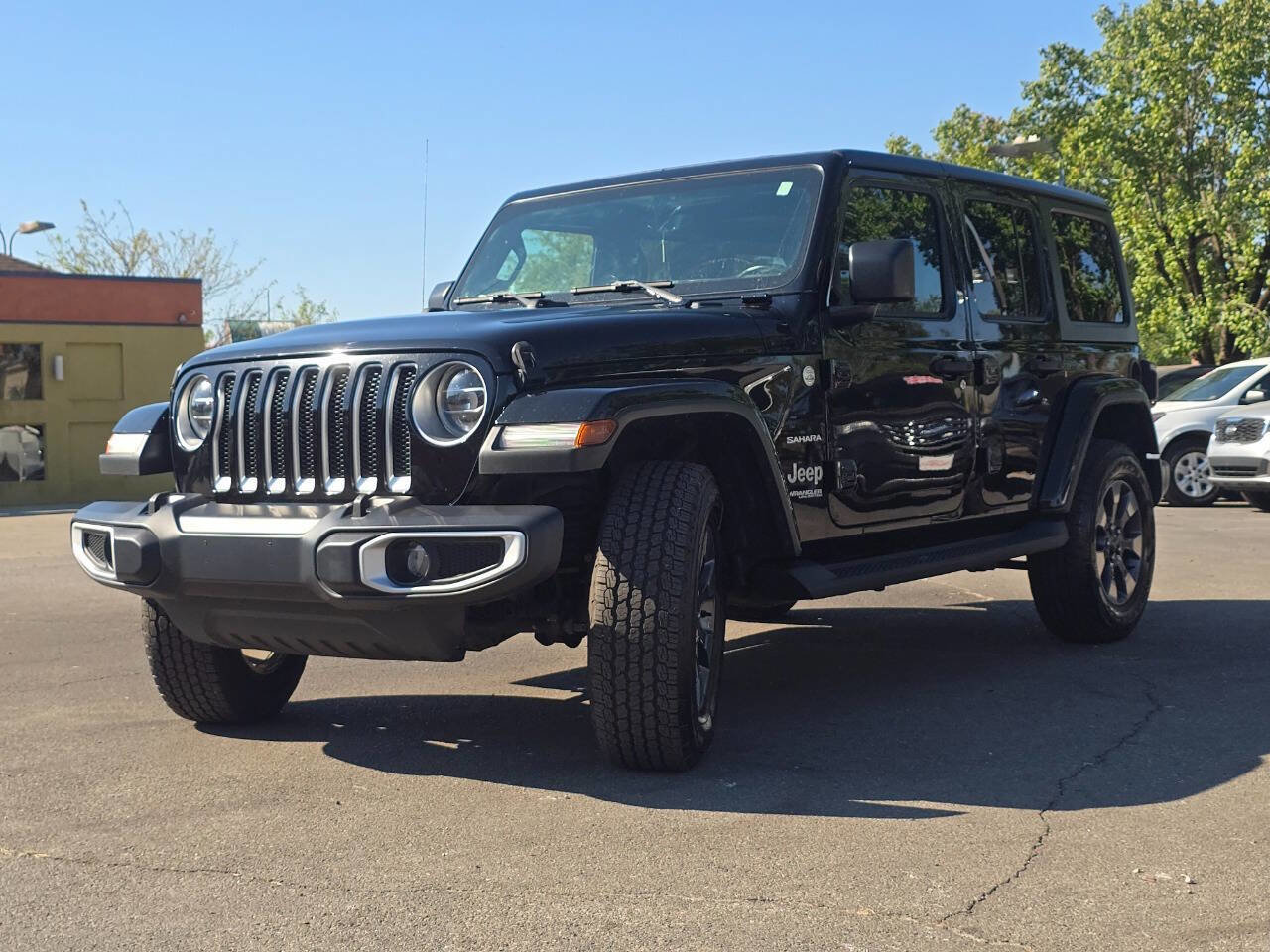 Used 2018 Jeep Wrangler Unlimited Sahara image 13