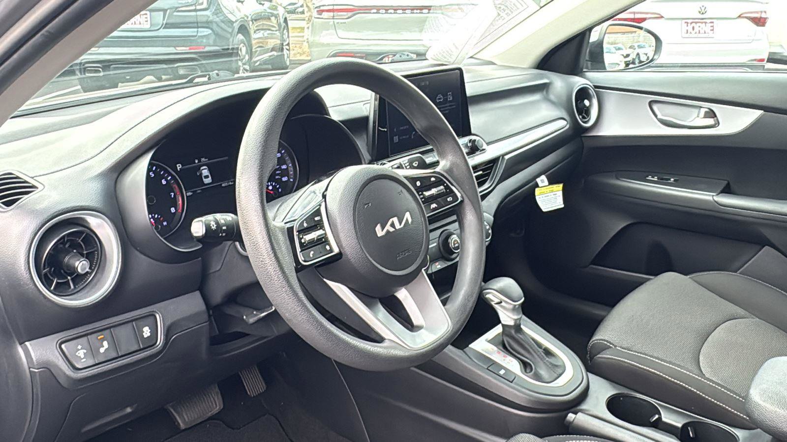 Used 2023 Kia Forte LXS w/ LXS Technology Package image 19