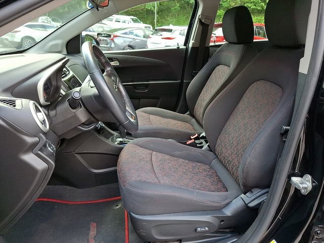 Used 2020 Chevrolet Sonic LT w/ Convenience Package FWD image 19
