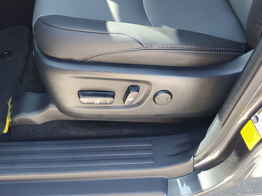 Certified 2023 Toyota 4Runner SR5 Premium w/ Moonroof Package image 27