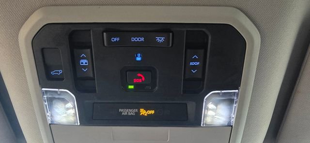 Used 2023 Toyota Sequoia Limited image 22