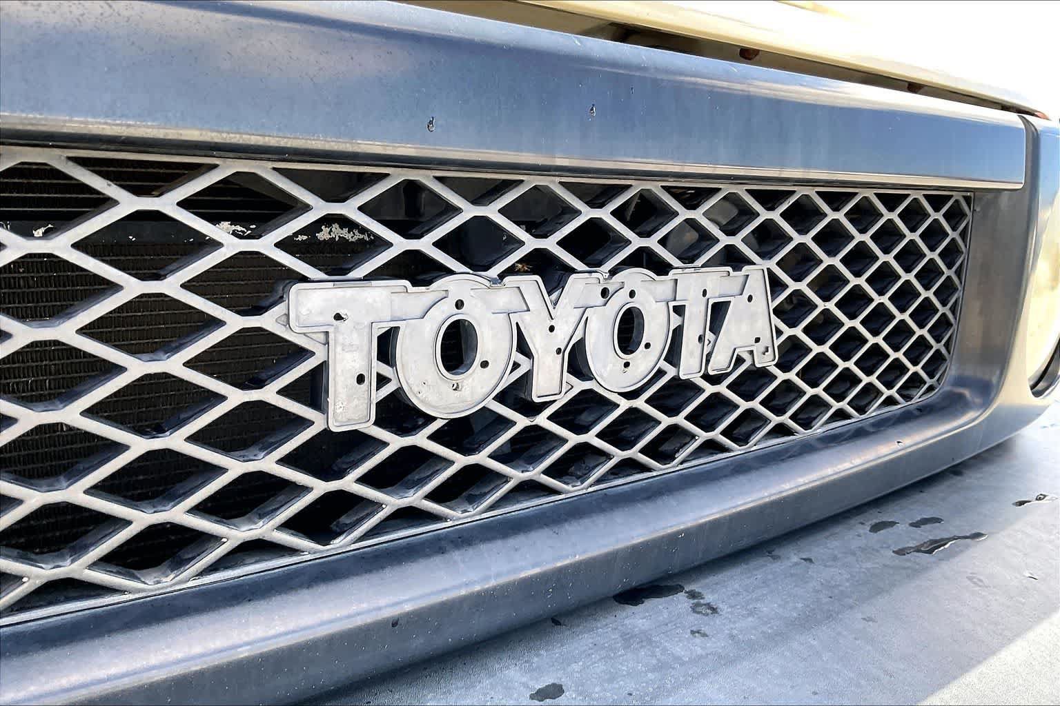 Used 2010 Toyota FJ Cruiser 4WD image 7