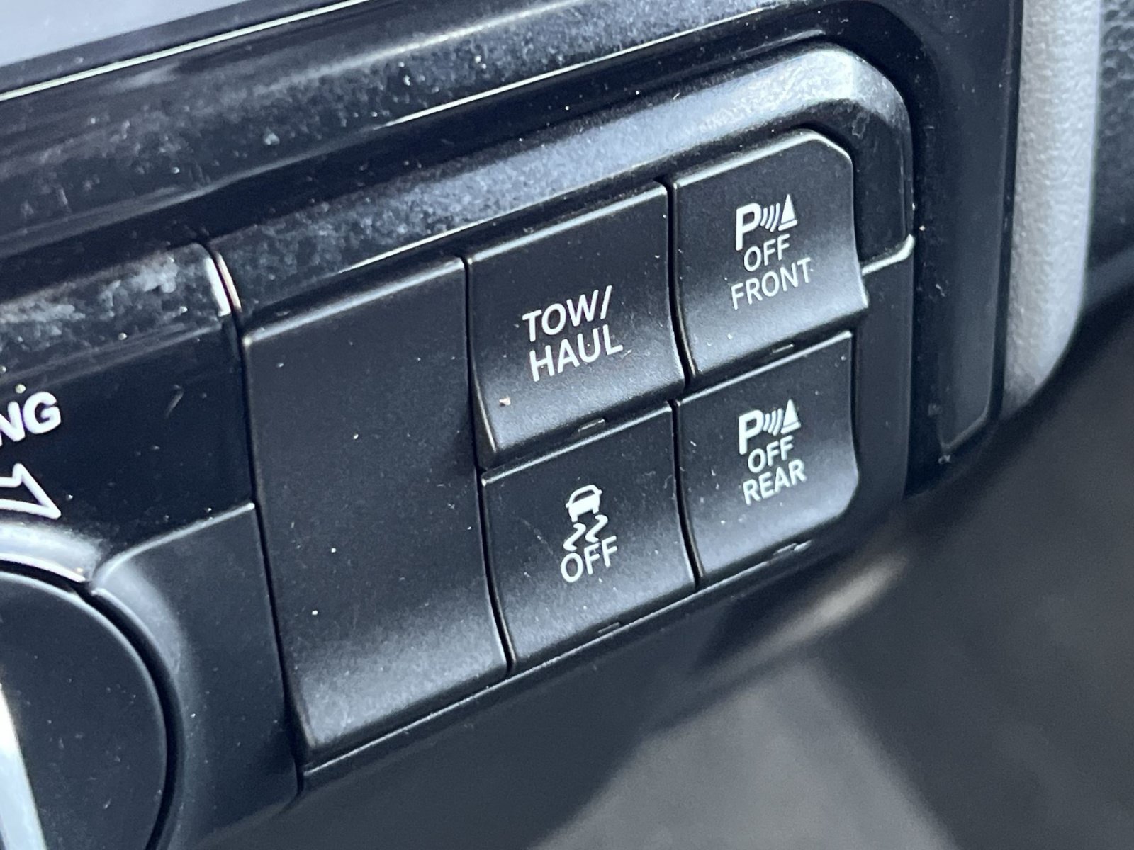 Used 2024 RAM 1500 Laramie AWD/4WD image 42