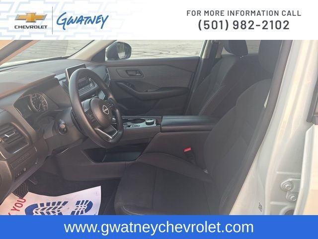 Used 2023 Nissan Rogue S image 30