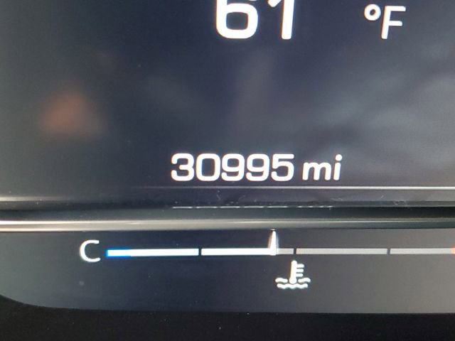 Used 2023 GMC Yukon XL AT4 w/ Technology Package image 15