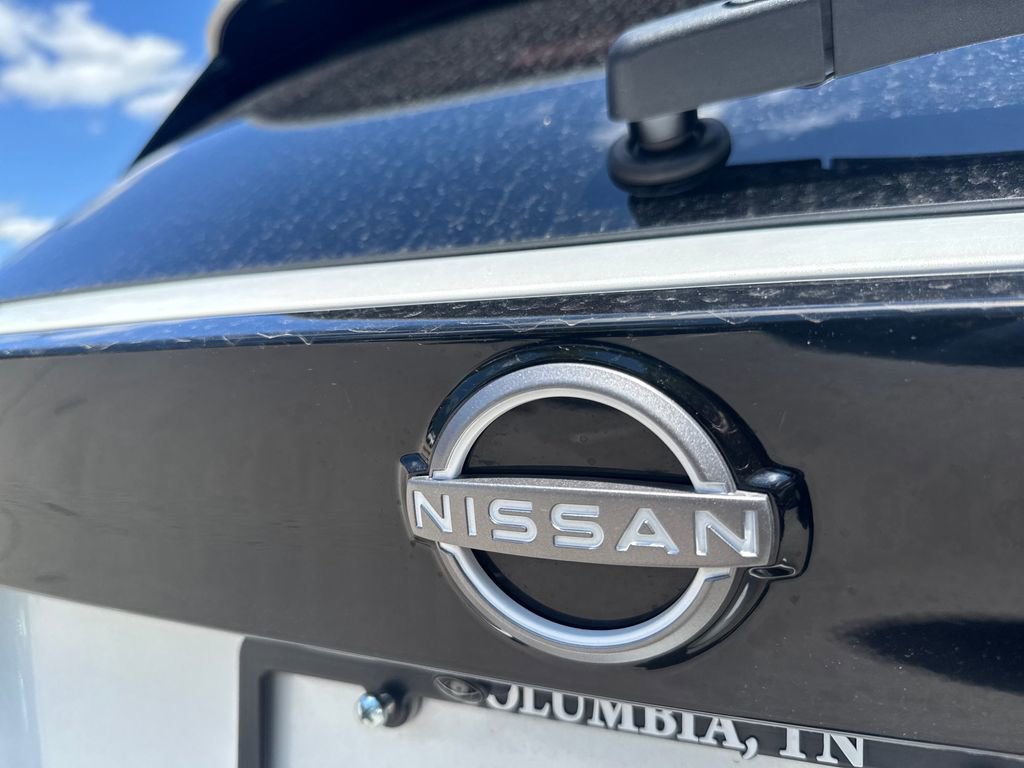 Used 2025 Nissan Kicks SR FWD image 41