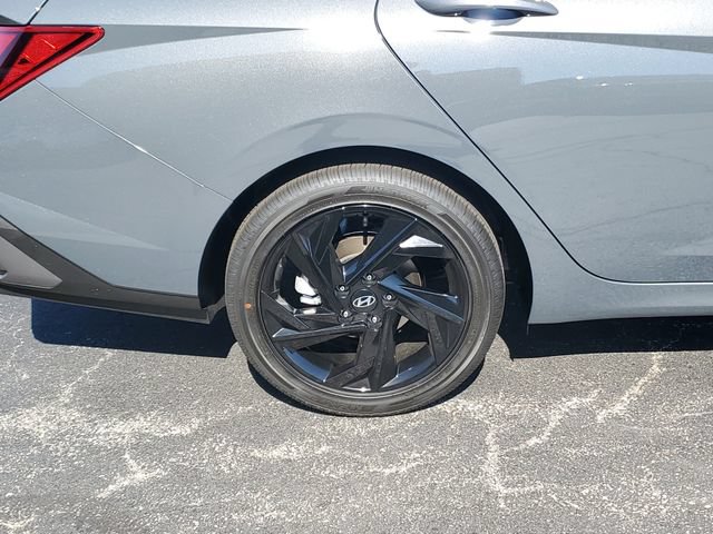 New 2026 Hyundai Elantra SEL Sport FWD image 5