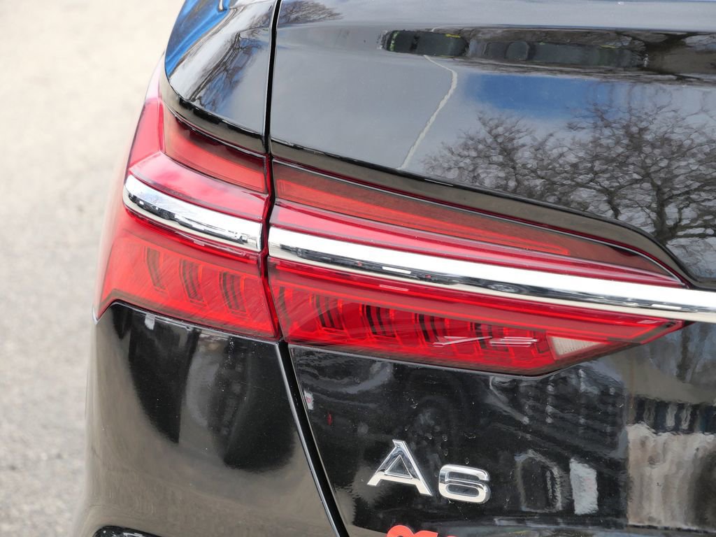 Used 2024 Audi A6 Premium Plus image 8