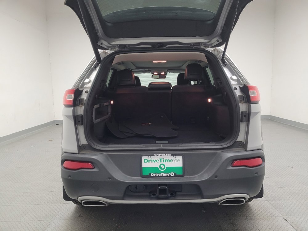 Used 2016 Jeep Cherokee Limited w/ Luxury Group image 29