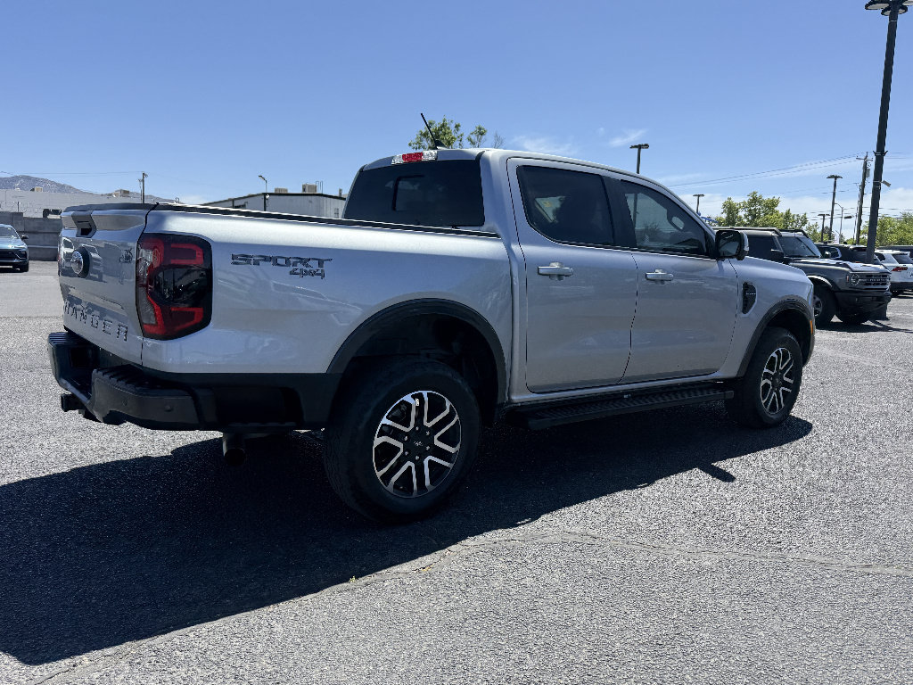 Used 2024 Ford Ranger Lariat w/ Trailer Tow Package AWD/4WD image 5