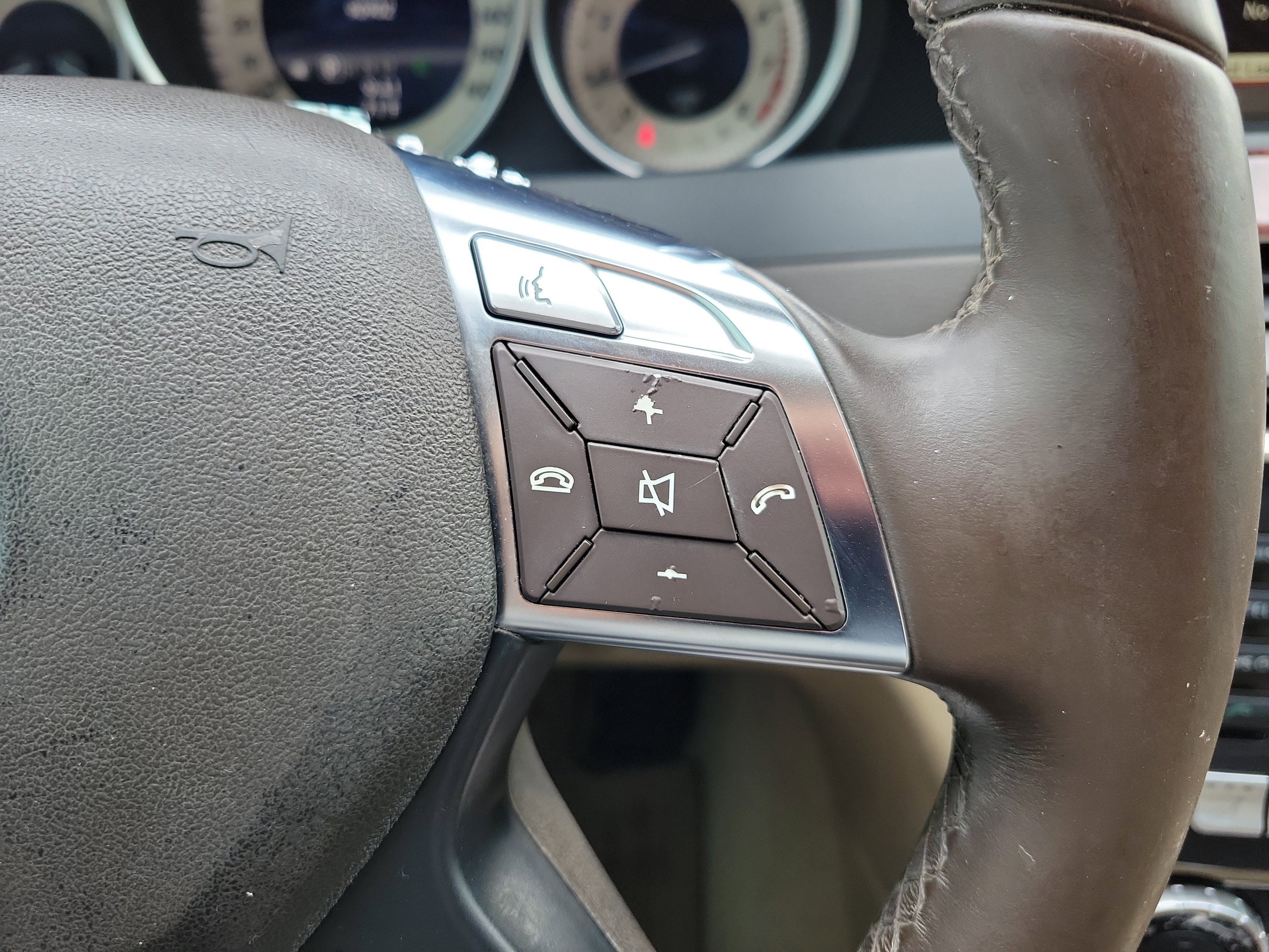 Used 2013 Mercedes-Benz C 250 Sedan image 27