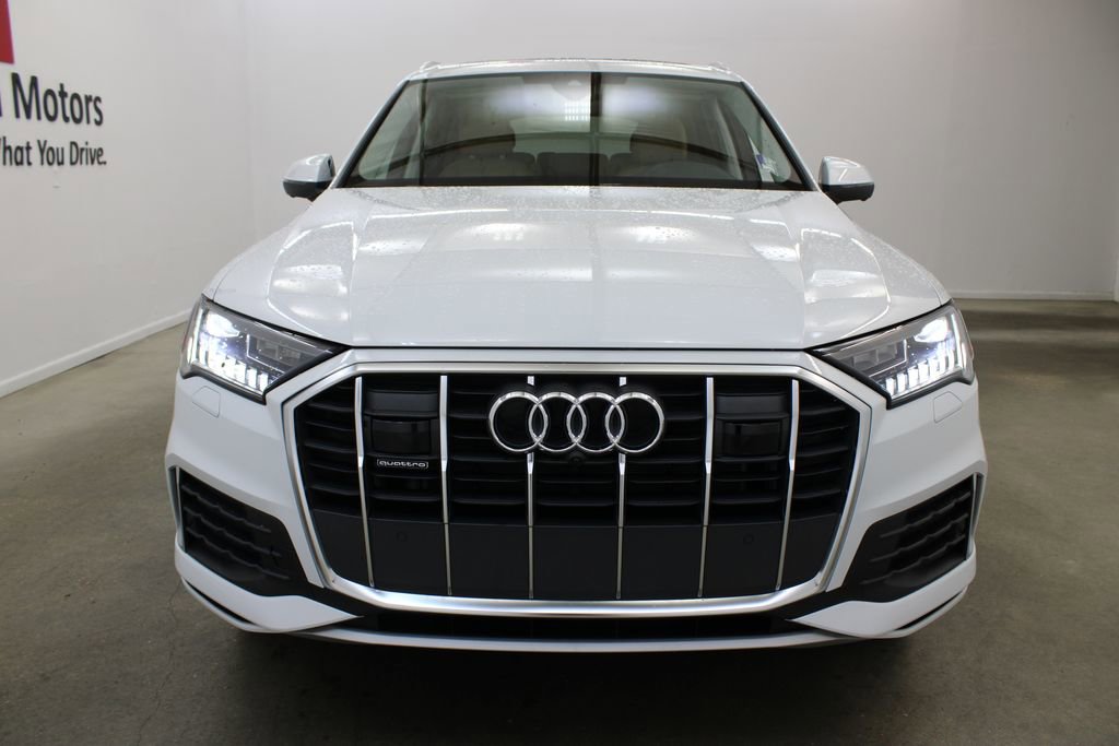 Used 2023 Audi Q7 2.0T Premium Plus w/ Premium Plus Package AWD/4WD image 7