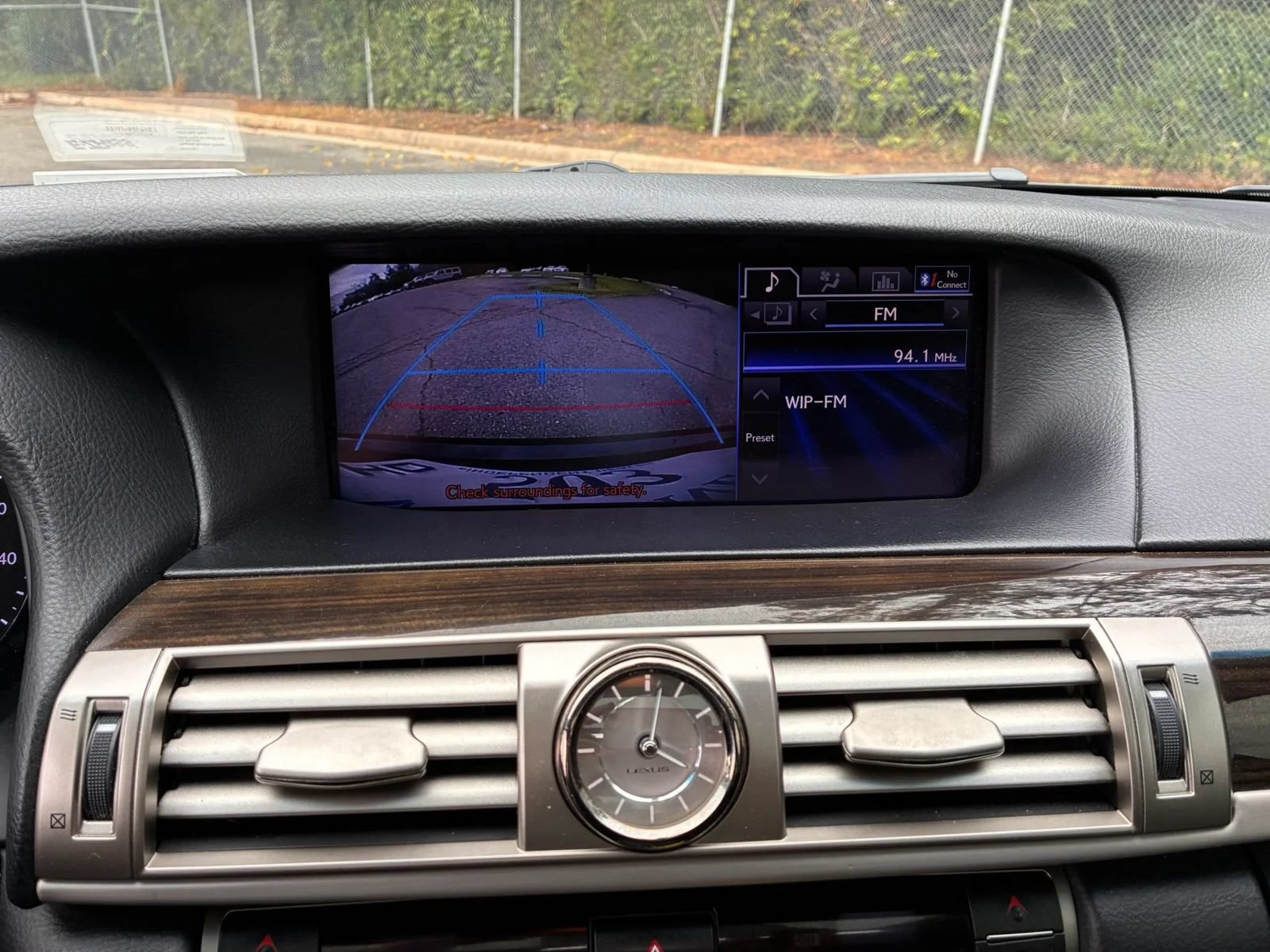 Used 2013 Lexus LS 460 L w/ All-Weather Pkg RWD image 32