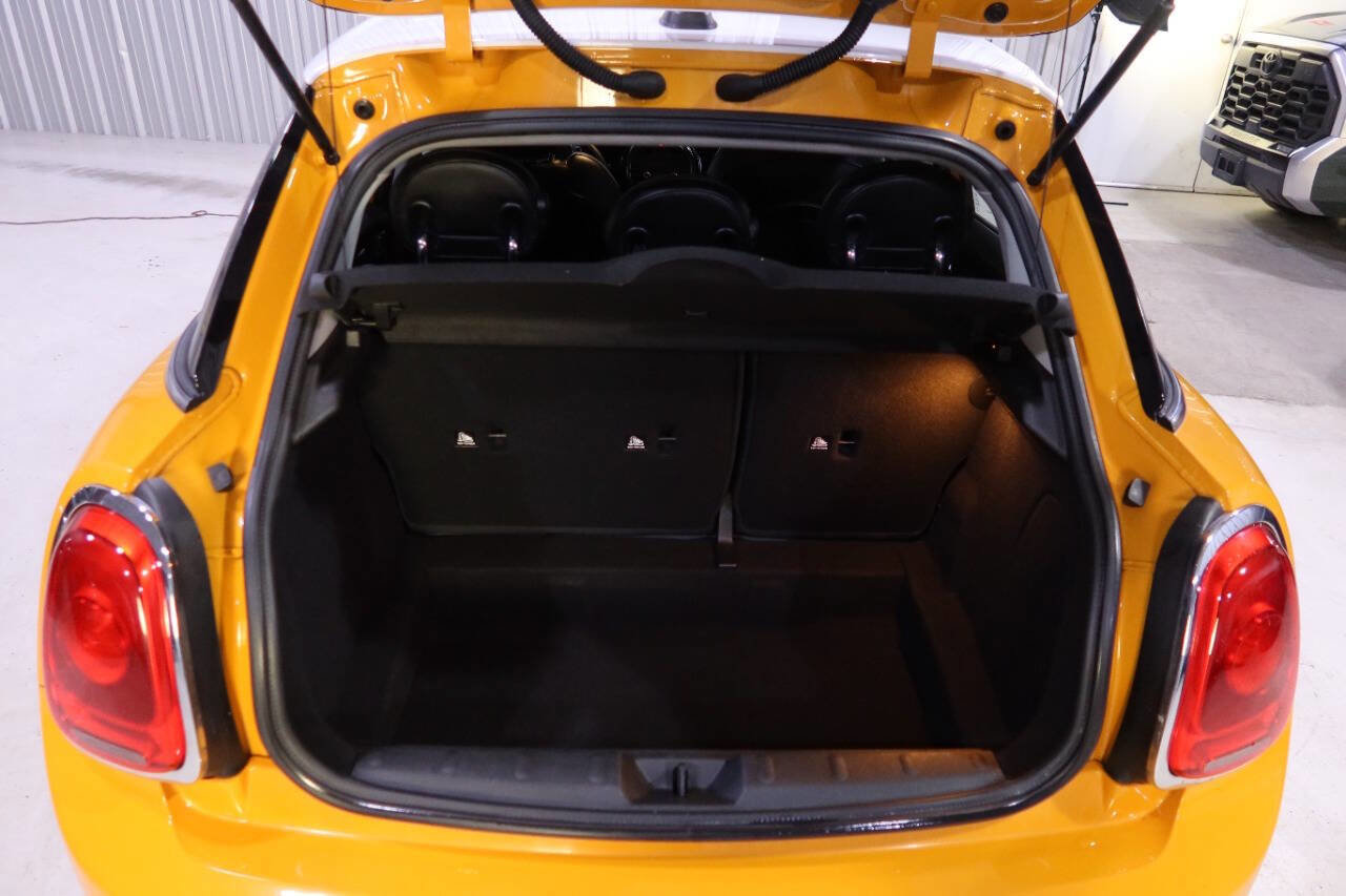 Used 2015 MINI Cooper S image 26