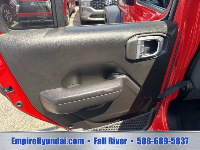 Used 2024 Jeep Wrangler Unlimited Sport AWD/4WD image 16