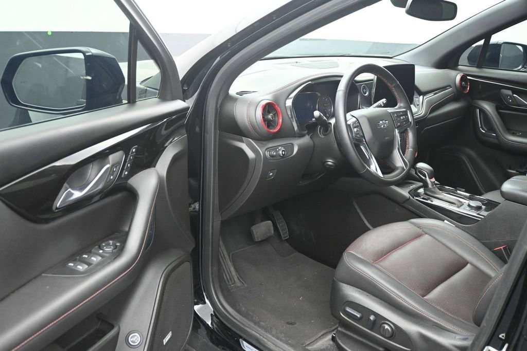 Used 2024 Chevrolet Blazer RS w/ Enhanced Convenience Package FWD image 10