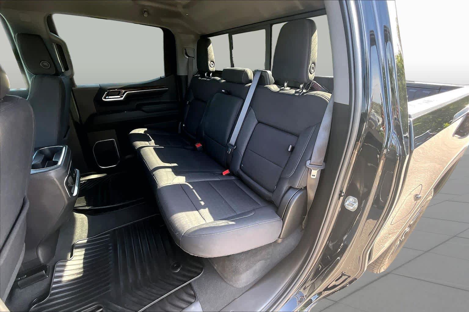 Used 2024 GMC Sierra 1500 Elevation w/ Preferred Package AWD/4WD image 21