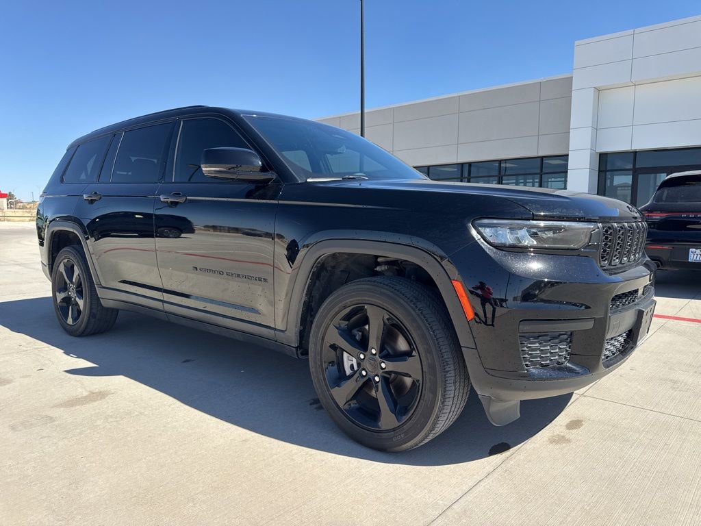 Used 2023 Jeep Grand Cherokee L Laredo image 7