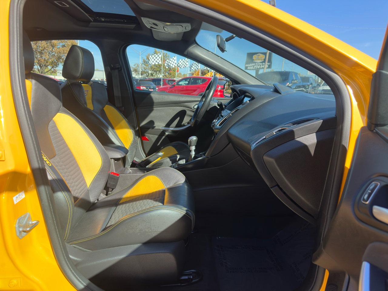 Used 2016 Ford Focus ST w/ Equipment Group 401A image 10