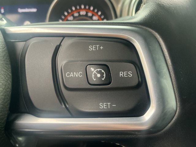 Used 2019 Jeep Wrangler Unlimited Sahara w/ Cold Weather Group AWD/4WD image 20
