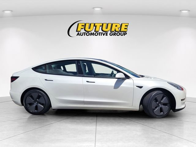 Used 2021 Tesla Model 3 Standard Range Plus RWD image 3